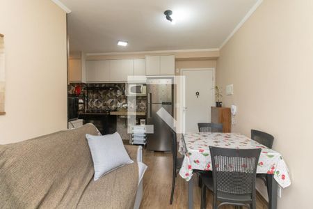 Sala de apartamento à venda com 2 quartos, 41m² em Sítio da Figueira, São Paulo