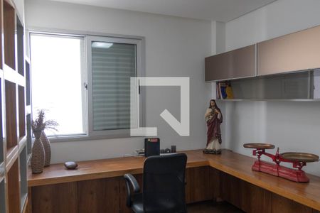 Apartamento à venda com 147m², 4 quartos e 2 vagas Apartamento à venda com 147m², 4 quartos e 2 vagasQuarto 3