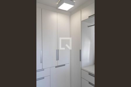 Apartamento à venda com 147m², 4 quartos e 2 vagas Apartamento à venda com 147m², 4 quartos e 2 vagasÁrea de Serviço