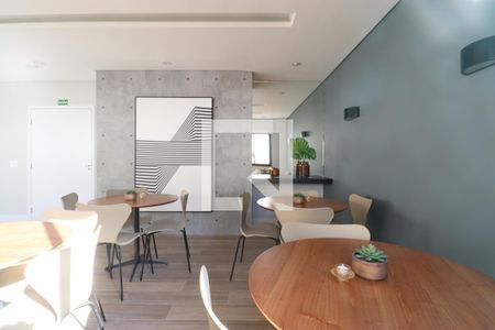 Apartamento para alugar com 27m², 1 quarto e sem vagaÁrea comum - Salão de festas