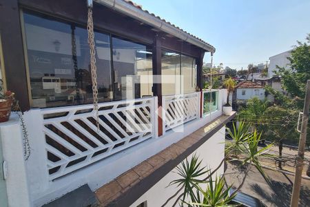 Casa à venda com 200m², 3 quartos e 2 vagasÁrea de Serviço e churrasqueira