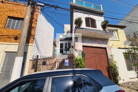 Casa à venda com 200m², 3 quartos e 2 vagasFachada