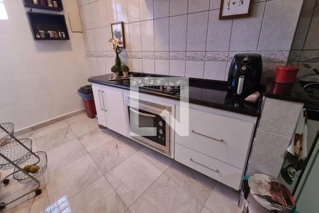 Casa à venda com 200m², 3 quartos e 2 vagasCozinha