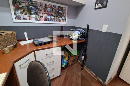 Casa à venda com 200m², 3 quartos e 2 vagasEscritório