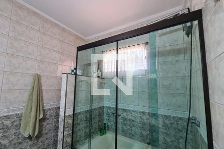 Casa à venda com 200m², 3 quartos e 2 vagasBanheiro 2