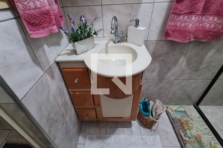 Casa à venda com 200m², 3 quartos e 2 vagasBanheiro 1