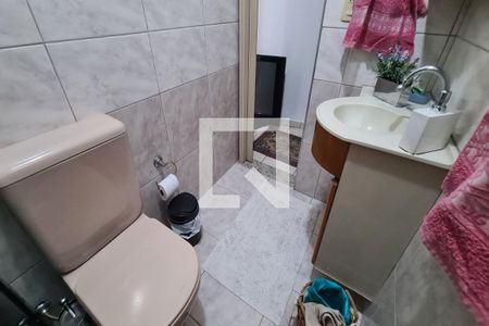 Casa à venda com 200m², 3 quartos e 2 vagasBanheiro 1