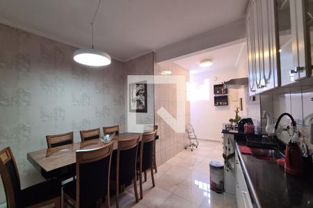 Casa à venda com 200m², 3 quartos e 2 vagasCozinha