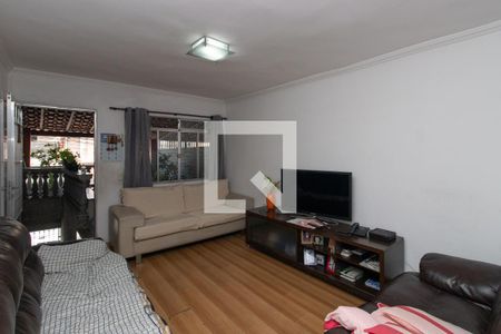 Sala de casa para alugar com 4 quartos, 135m² em Jardim Ataliba Leonel, São Paulo