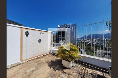 Apartamento à venda com 155m², 4 quartos e 1 vagaÁrea comum 