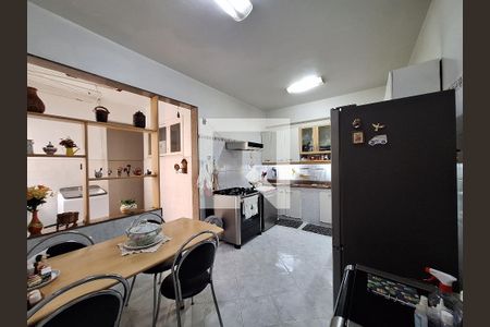 Apartamento à venda com 155m², 4 quartos e 1 vagaCozinha 