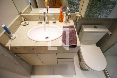 Apartamento para alugar com 64m², 2 quartos e 1 vaga Apartamento para alugar com 64m², 2 quartos e 1 vagaBanheiro da Suíte
