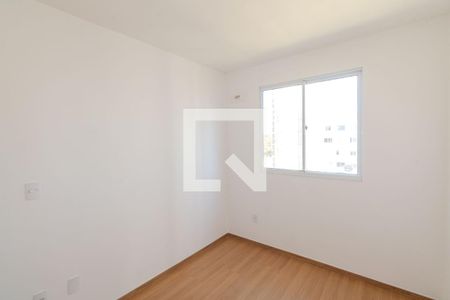 Quarto 1 de apartamento para alugar com 2 quartos, 43m² em Inhoaíba, Rio de Janeiro