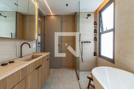 Apartamento à venda com 209m², 3 quartos e 3 vagasBanheiro da Suíte 2