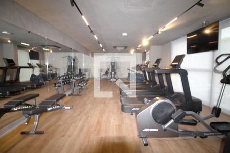 Apartamento à venda com 210m², 4 quartos e 3 vagas Apartamento à venda com 210m², 4 quartos e 3 vagasÁrea comum - Academia