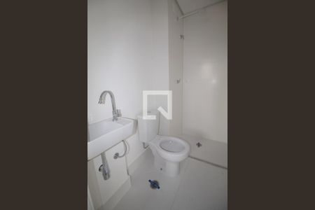 Apartamento à venda com 210m², 4 quartos e 3 vagas Apartamento à venda com 210m², 4 quartos e 3 vagasBanheiro de Serviço