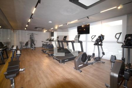 Apartamento à venda com 210m², 4 quartos e 3 vagas Apartamento à venda com 210m², 4 quartos e 3 vagasÁrea comum - Academia