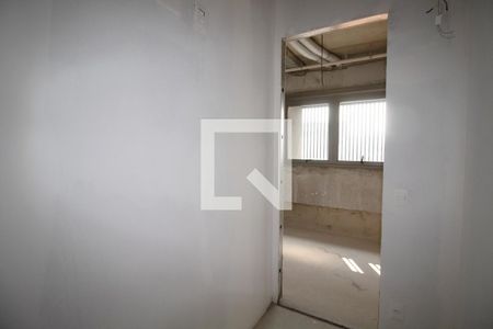 Apartamento à venda com 210m², 4 quartos e 3 vagas Apartamento à venda com 210m², 4 quartos e 3 vagasQuarto de Serviço