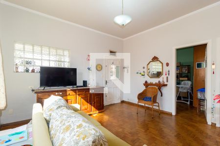 Casa à venda com 240m², 5 quartos e 3 vagas Casa à venda com 240m², 5 quartos e 3 vagasCasa 2 - Sala