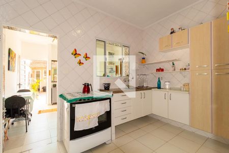 Casa à venda com 240m², 5 quartos e 3 vagas Casa à venda com 240m², 5 quartos e 3 vagasCozinha