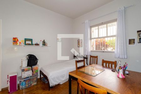 Casa à venda com 240m², 5 quartos e 3 vagas Casa à venda com 240m², 5 quartos e 3 vagasCasa 2 - Quarto 2