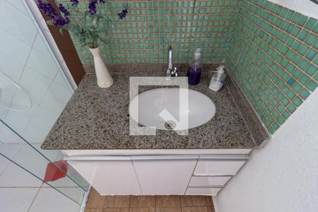 Casa à venda com 240m², 5 quartos e 3 vagas Casa à venda com 240m², 5 quartos e 3 vagasDetalhe Banheiro - Quintal