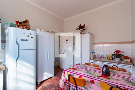 Casa à venda com 240m², 5 quartos e 3 vagas Casa à venda com 240m², 5 quartos e 3 vagasCasa 2 - Cozinha