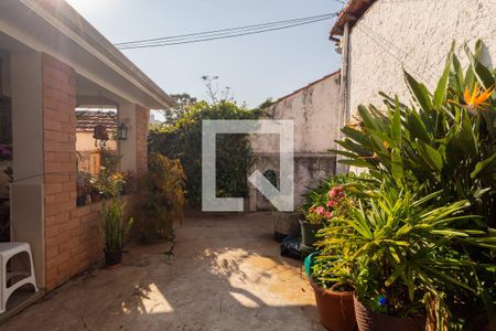 Casa à venda com 240m², 5 quartos e 3 vagas Casa à venda com 240m², 5 quartos e 3 vagasCasa 2 - Jardim