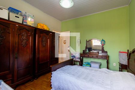 Casa à venda com 240m², 5 quartos e 3 vagas Casa à venda com 240m², 5 quartos e 3 vagasCasa 2 - Quarto 1