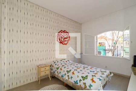 Casa à venda com 240m², 5 quartos e 3 vagas Casa à venda com 240m², 5 quartos e 3 vagasQuarto 1