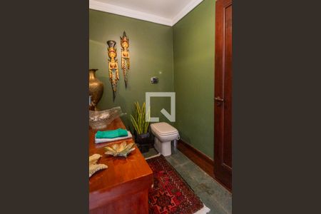 Casa de condomínio para alugar com 1400m², 8 quartos e 4 vagasLavabo