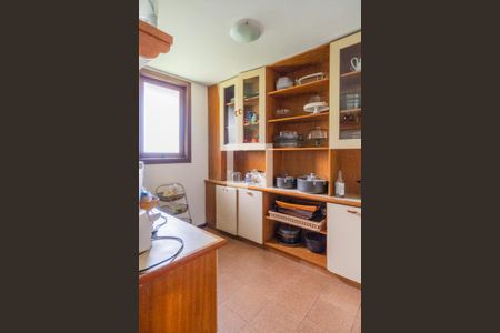 Casa de condomínio para alugar com 1400m², 8 quartos e 4 vagasCozinha