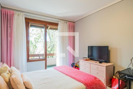 Casa de condomínio para alugar com 1400m², 8 quartos e 4 vagasQuarto 1