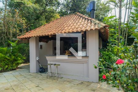 Casa de condomínio para alugar com 1400m², 8 quartos e 4 vagasChurrasqueira