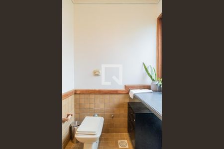 Casa de condomínio para alugar com 1400m², 8 quartos e 4 vagasBanheiro do Quarto 6