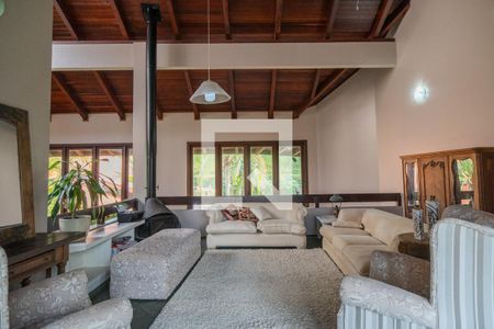 Casa de condomínio para alugar com 1400m², 8 quartos e 4 vagasSala 2