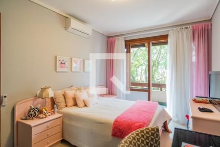 Casa de condomínio para alugar com 1400m², 8 quartos e 4 vagasQuarto 1