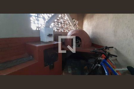 Casa à venda com 171m², 3 quartos e 2 vagas Casa à venda com 171m², 3 quartos e 2 vagasQuintal