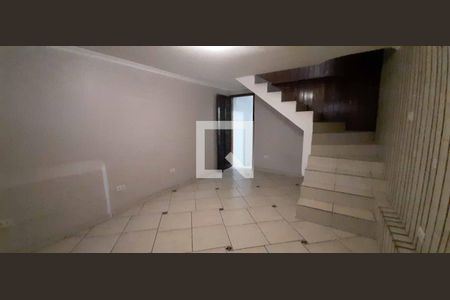 Casa à venda com 171m², 3 quartos e 2 vagas Casa à venda com 171m², 3 quartos e 2 vagasÁrea externa