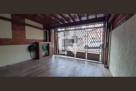 Casa à venda com 171m², 3 quartos e 2 vagas Casa à venda com 171m², 3 quartos e 2 vagasGaragem