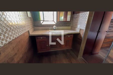 Casa à venda com 171m², 3 quartos e 2 vagas Casa à venda com 171m², 3 quartos e 2 vagasBanheiro da Suíte