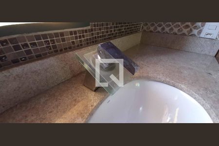 Casa à venda com 171m², 3 quartos e 2 vagas Casa à venda com 171m², 3 quartos e 2 vagasBanheiro da Suíte