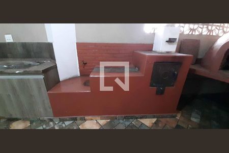 Casa à venda com 171m², 3 quartos e 2 vagas Casa à venda com 171m², 3 quartos e 2 vagasQuintal