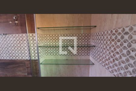 Casa à venda com 171m², 3 quartos e 2 vagas Casa à venda com 171m², 3 quartos e 2 vagasBanheiro da Suíte