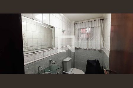 Casa à venda com 171m², 3 quartos e 2 vagas Casa à venda com 171m², 3 quartos e 2 vagasLavabo