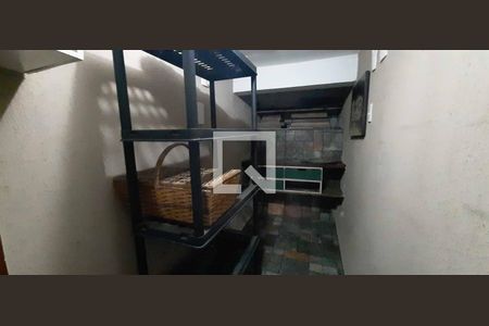 Casa à venda com 171m², 3 quartos e 2 vagas Casa à venda com 171m², 3 quartos e 2 vagasÁrea de Serviço