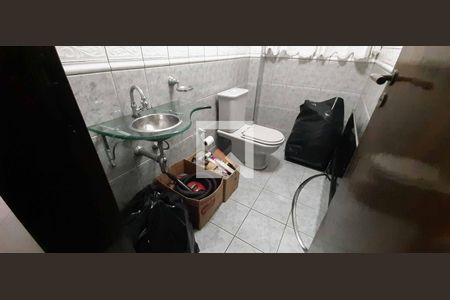 Casa à venda com 171m², 3 quartos e 2 vagas Casa à venda com 171m², 3 quartos e 2 vagasLavabo