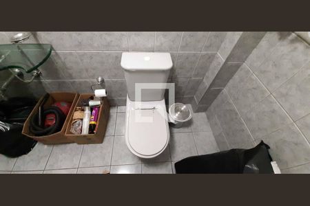 Casa à venda com 171m², 3 quartos e 2 vagas Casa à venda com 171m², 3 quartos e 2 vagasLavabo