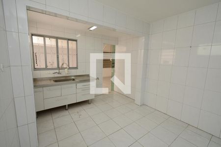 Casa para alugar com 164m², 2 quartos e 3 vagas Casa para alugar com 164m², 2 quartos e 3 vagasCozinha