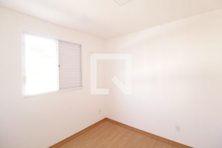 Quarto 2 de apartamento para alugar com 2 quartos, 50m² em Jardim Patricia, Uberlândia